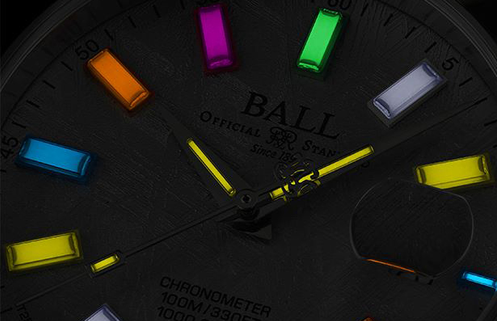 ムオニオナルスタ隕石を文字盤に採用した36mmモデルを発売開始